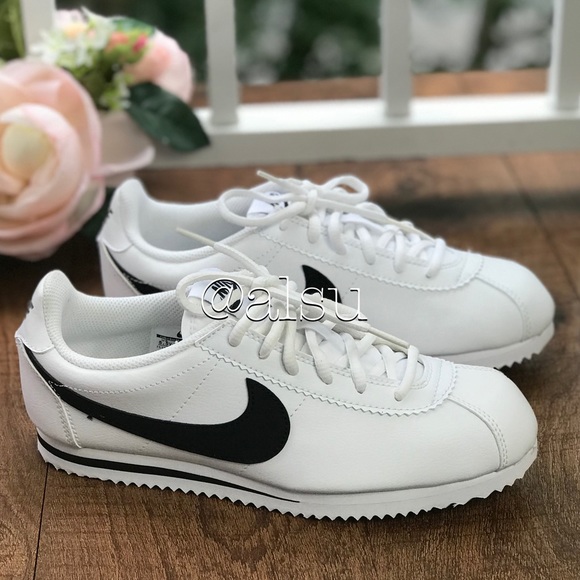 Nike Cortez GS b/White WMNS - Picture 3 of 8
